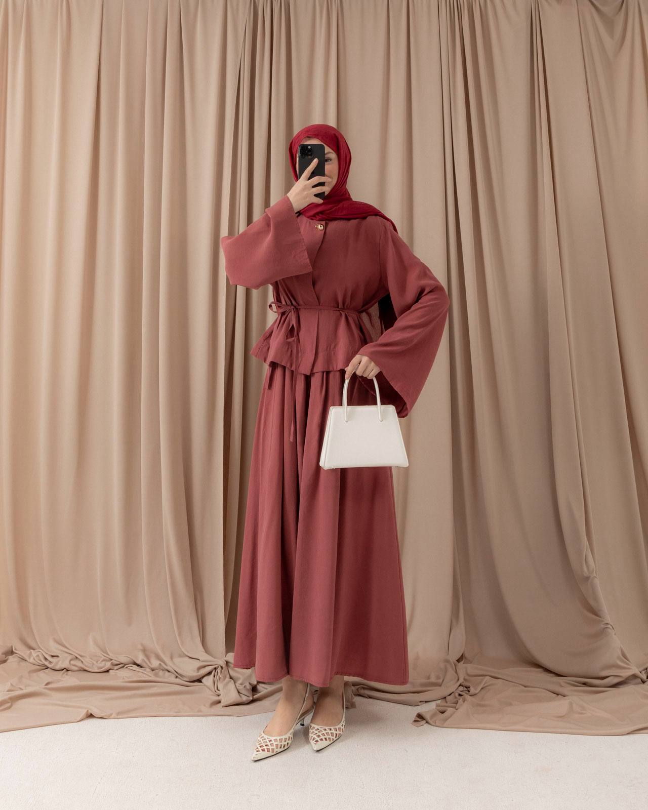 طقم تنورة