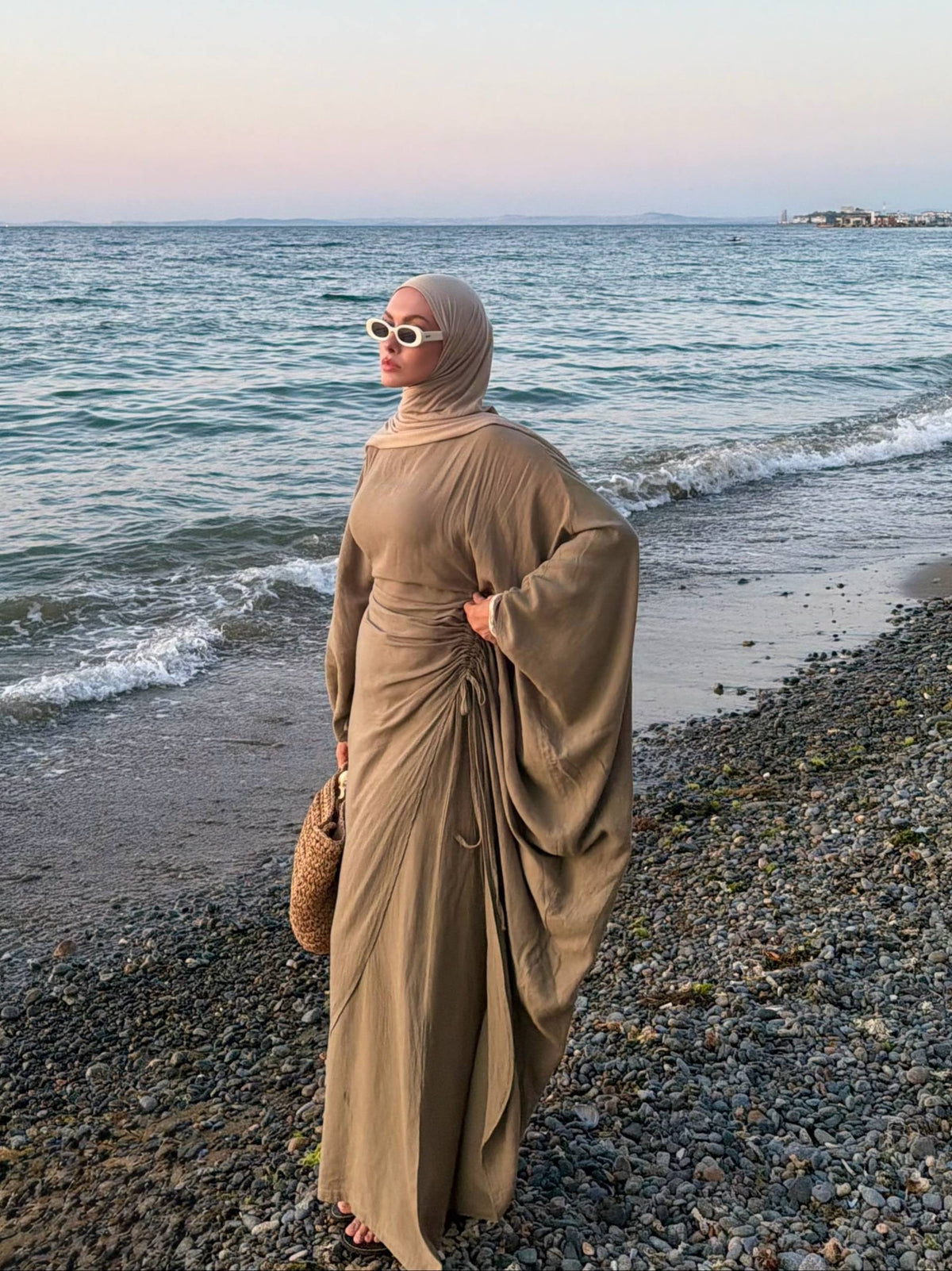 طقم لينن عباية وبنطلون
